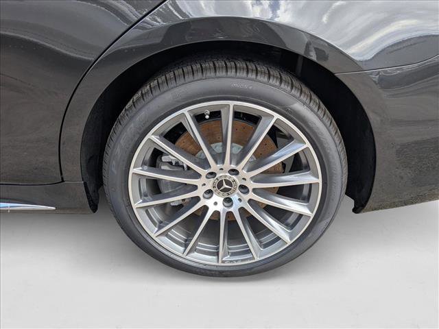 New 2026 Mercedes-Benz S 580e 4MATIC Sedan image 9