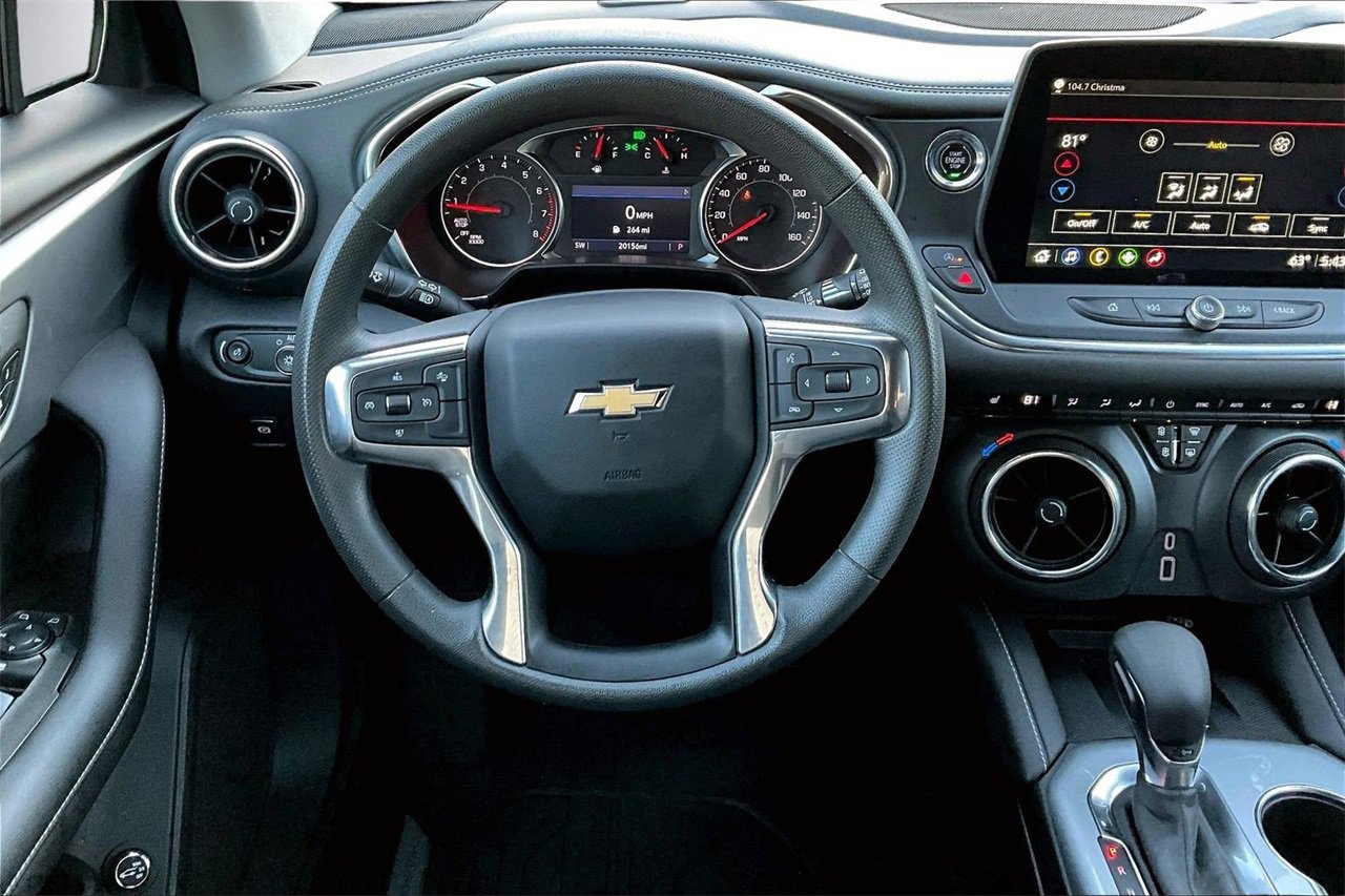 Used 2024 Chevrolet Blazer LT w/ Convenience Package image 10