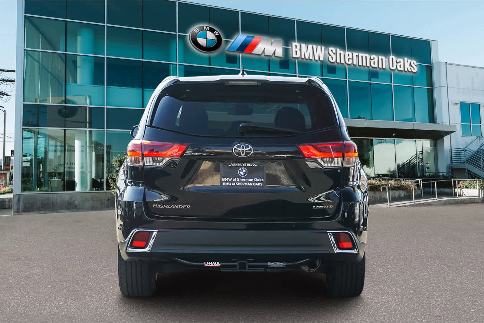 Used 2017 Toyota Highlander Limited image 3