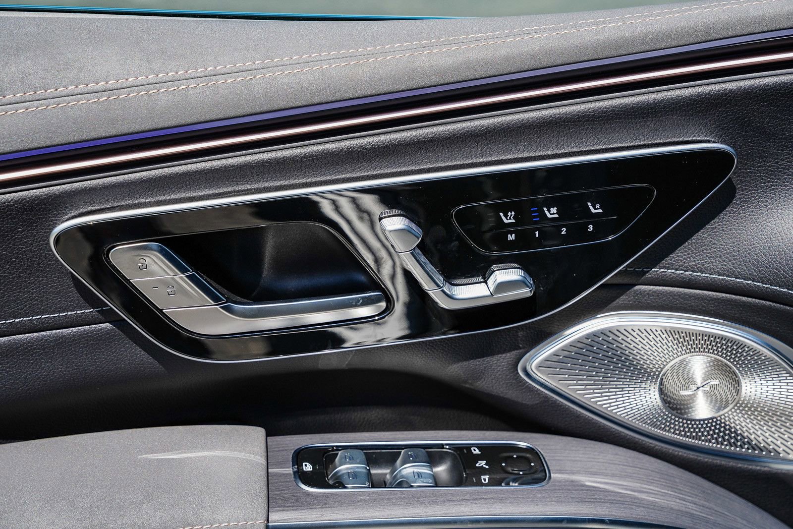 New 2026 Mercedes-Benz EQS 550 4MATIC SUV image 20