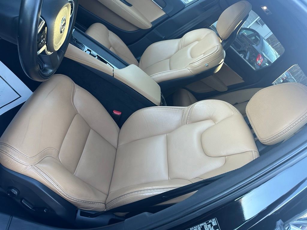 Used 2018 Volvo V90 T5 Cross Country w/ Convenience Package image 14
