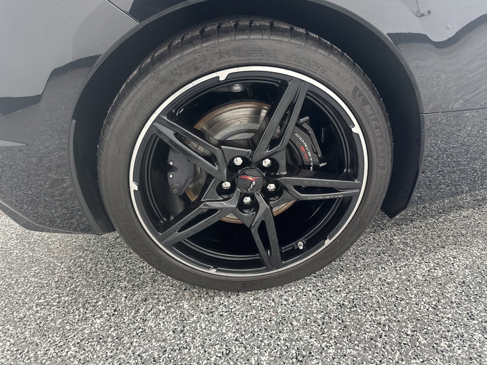 Used 2022 Chevrolet Corvette Stingray Premium Cpe w/ Z51 Performance Package RWD image 15