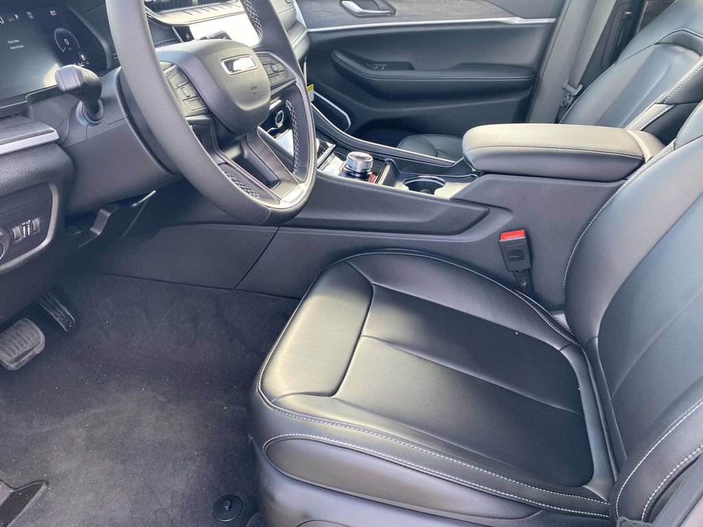 New 2026 Jeep Grand Cherokee L Limited w/ Limited Altitude Package RWD image 36