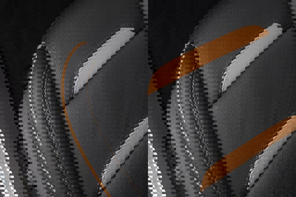 Used 2024 GMC Yukon AT4 w/ AT4 Premium Package image 19