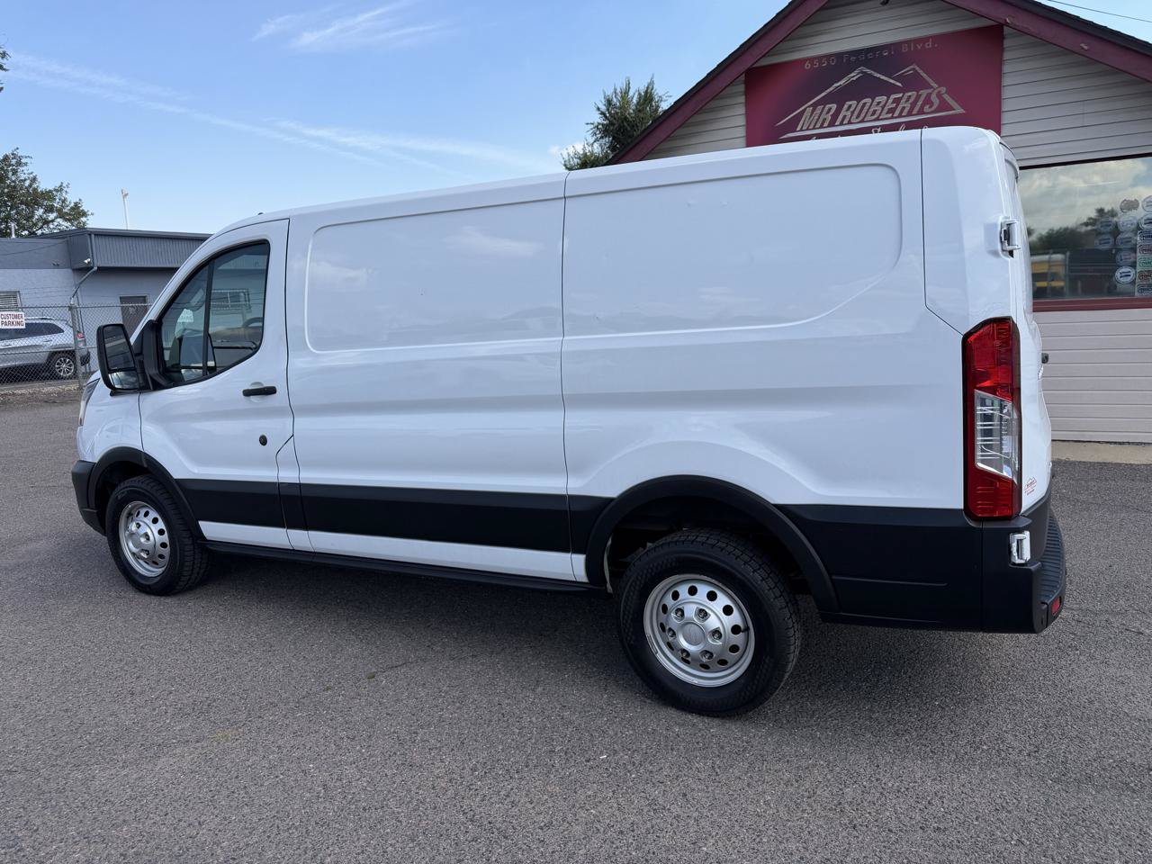 Used 2023 Ford Transit 250 Low Roof AWD image 6