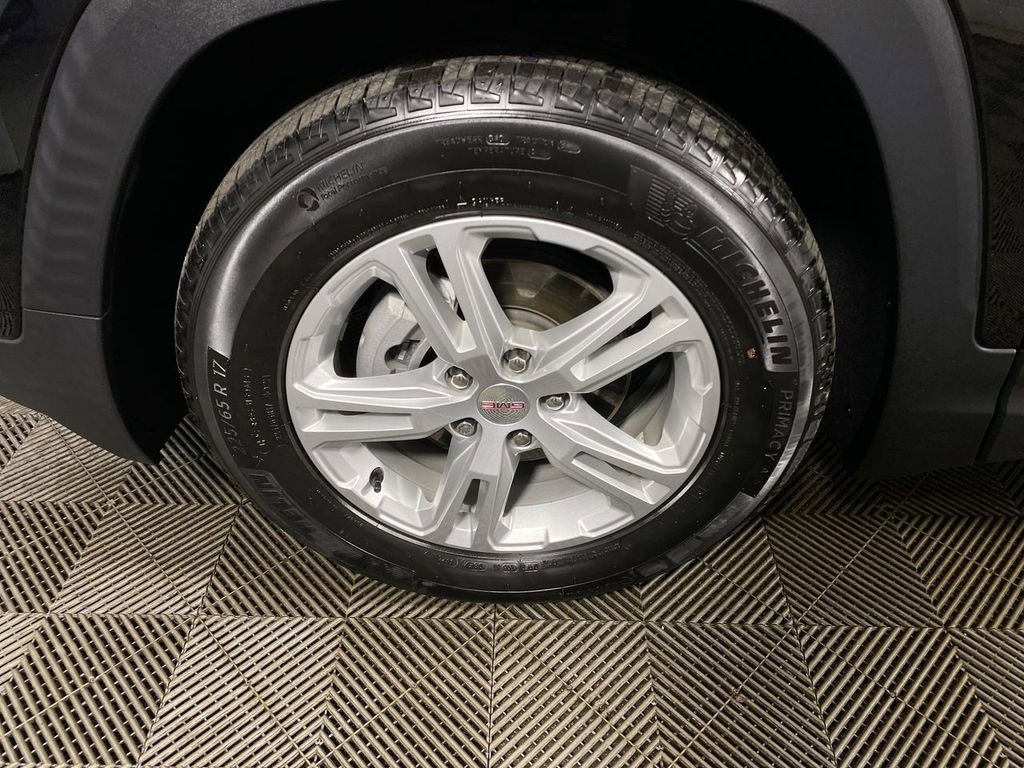 Certified 2023 GMC Terrain SLE w/ Driver Convenience Package image 10