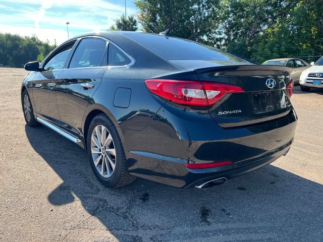Used 2017 Hyundai Sonata Sport w/ Value Edition Package 02 FWD image 3
