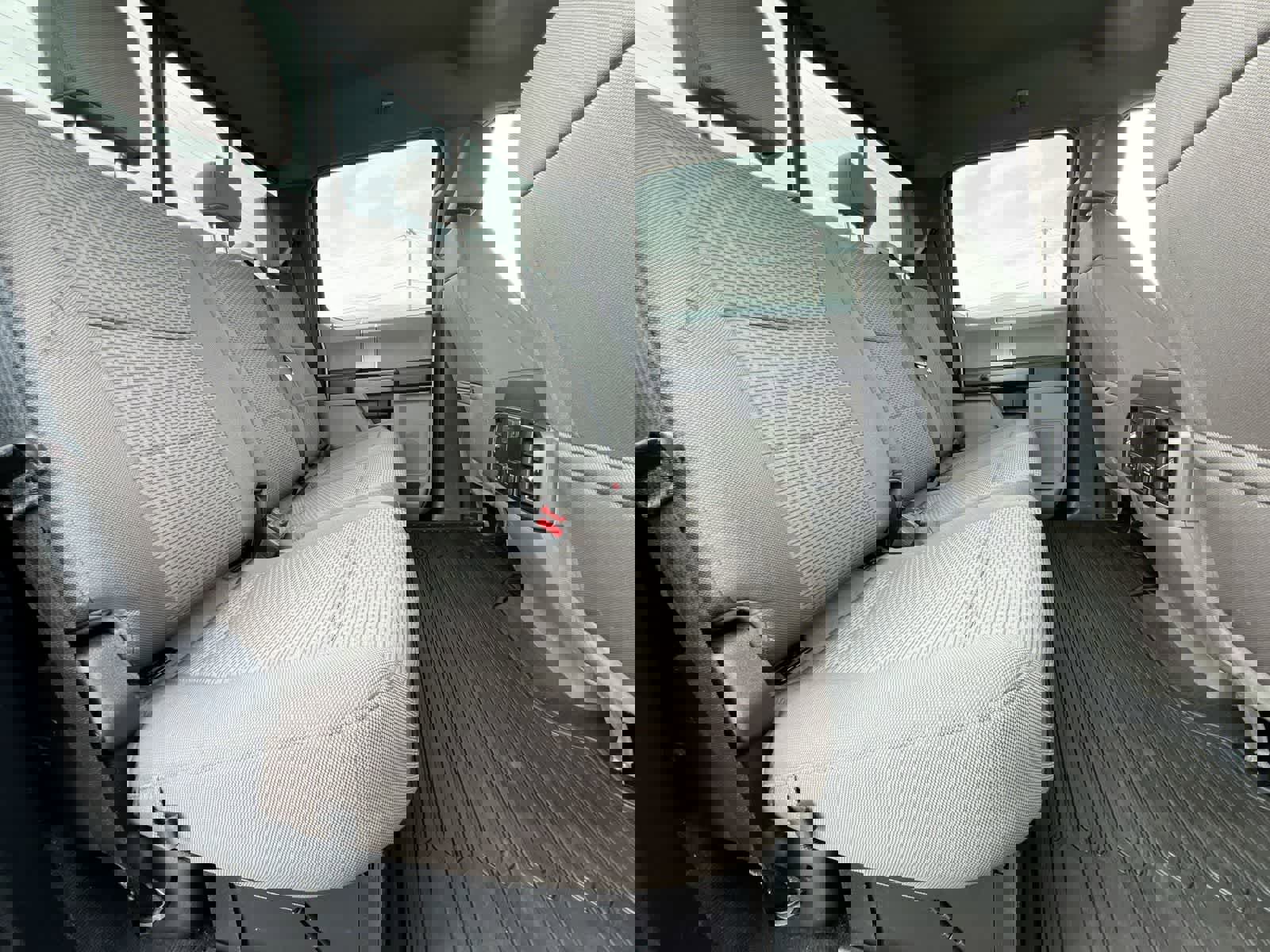 Used 2022 Ford F350 XLT w/ XLT Premium Package AWD/4WD image 20