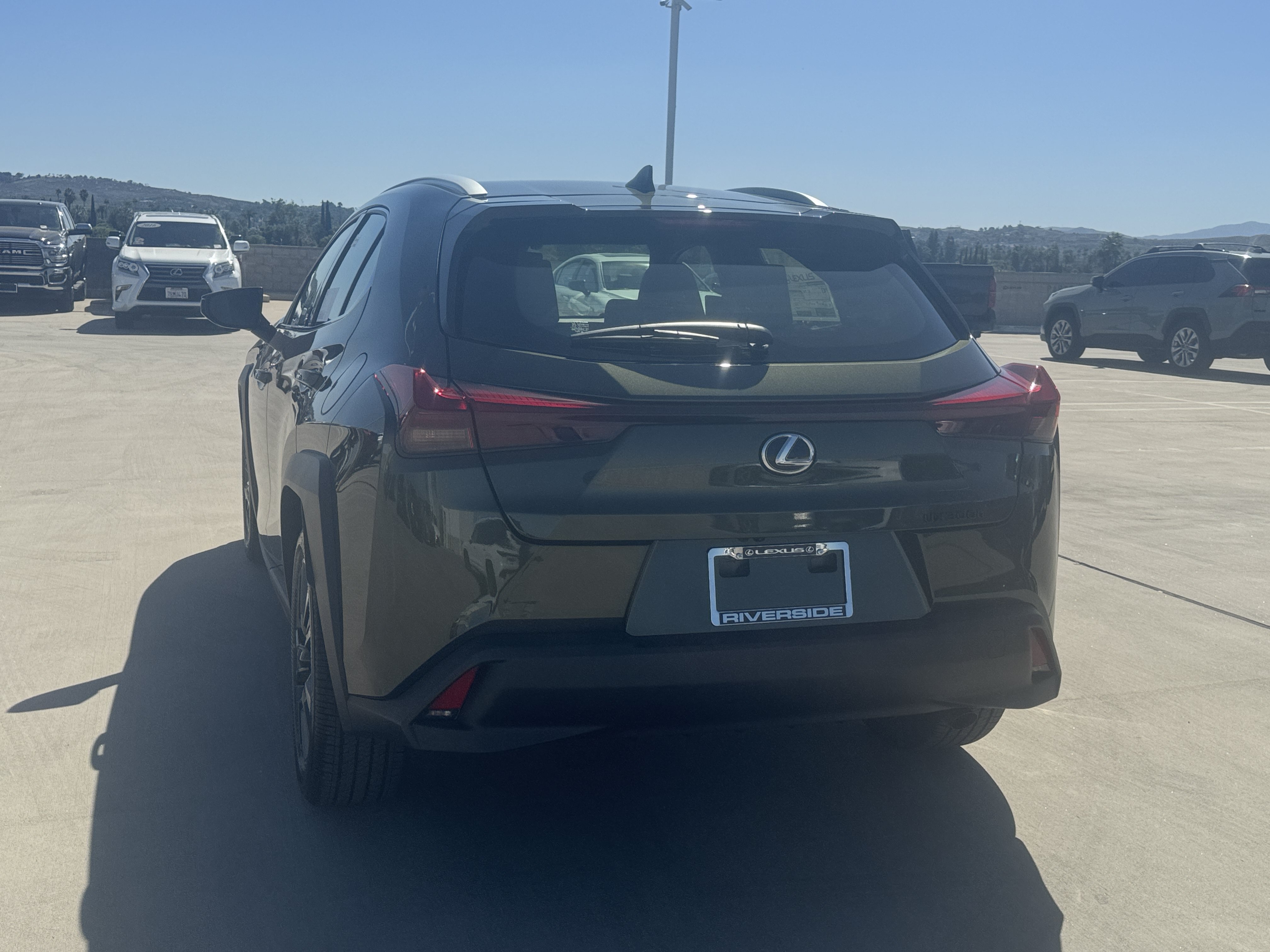 New 2026 Lexus UX 300h FWD image 8