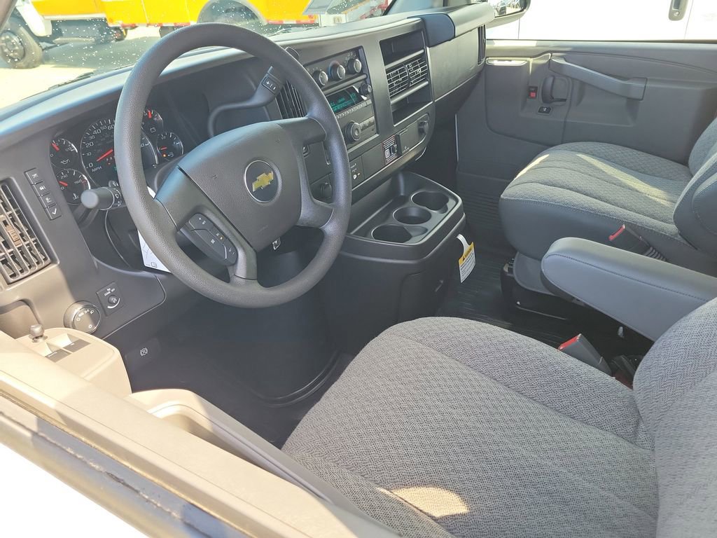 New 2026 Chevrolet Express 2500 w/ Communications Package RWD image 3