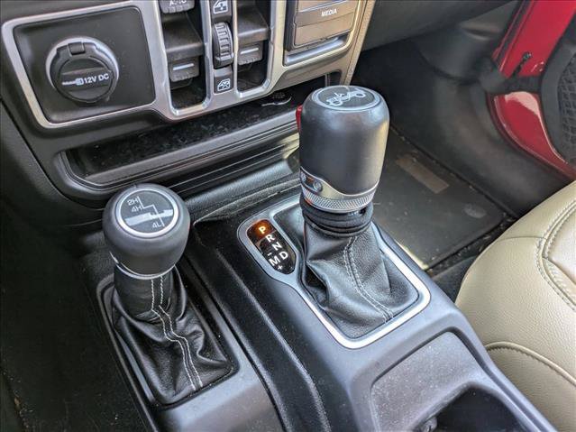 Used 2018 Jeep Wrangler Unlimited Sahara AWD/4WD image 10
