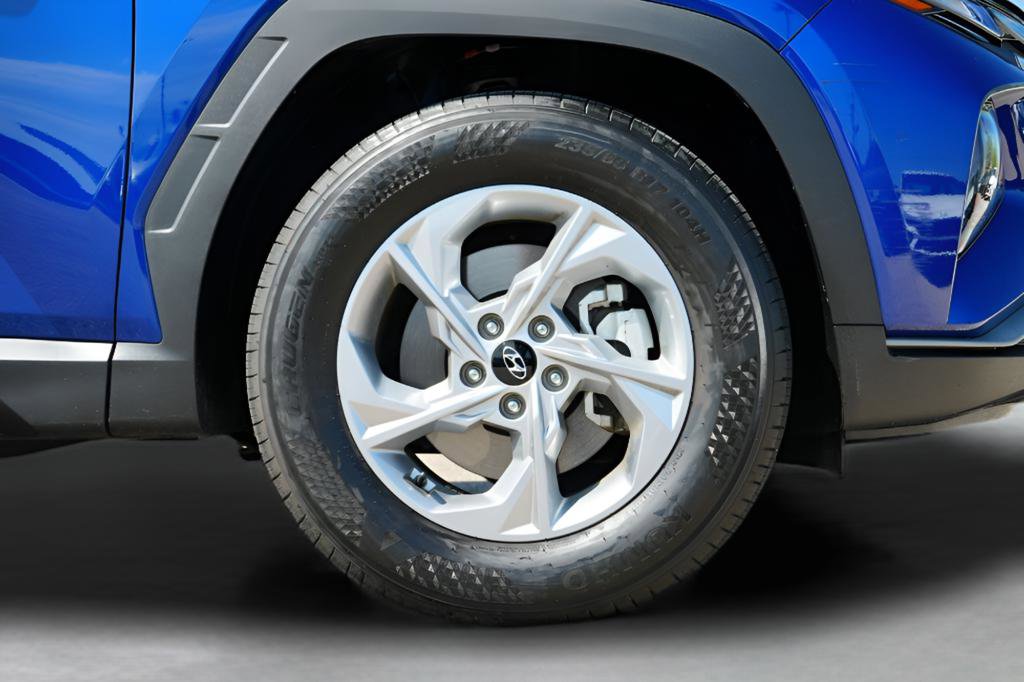 Certified 2024 Hyundai Tucson SE FWD image 9