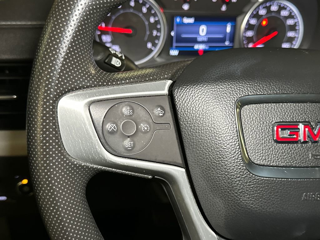 Used 2023 GMC Terrain SLE w/ Driver Convenience Package image 19