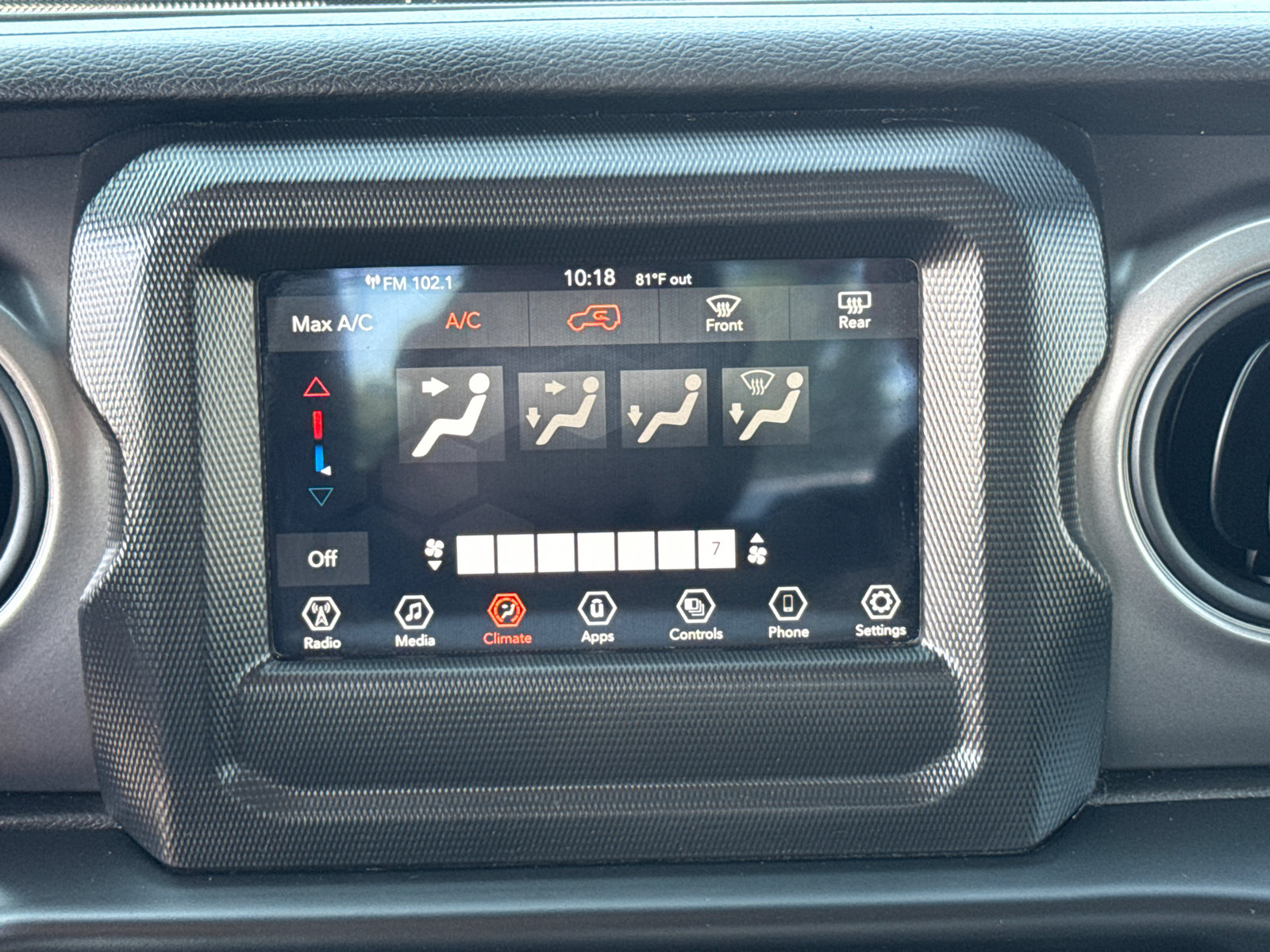 Used 2022 Jeep Wrangler Unlimited Sport AWD/4WD image 11