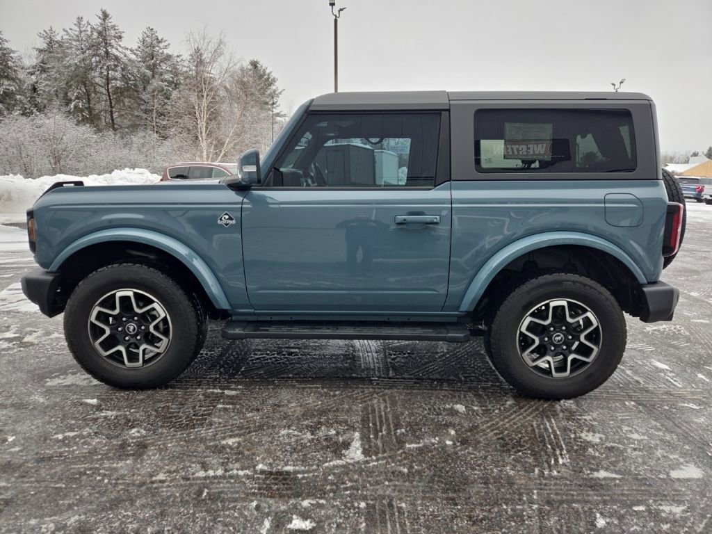Used 2021 Ford Bronco Outer Banks image 6