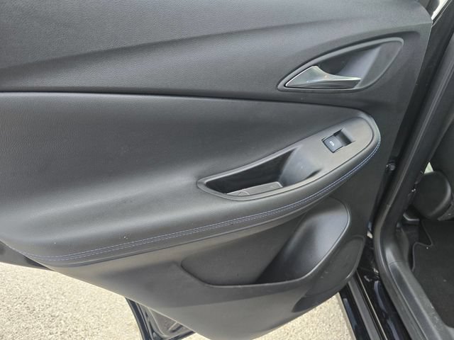 Used 2025 Buick Encore GX Sport Touring w/ Advanced Technology Package FWD image 14