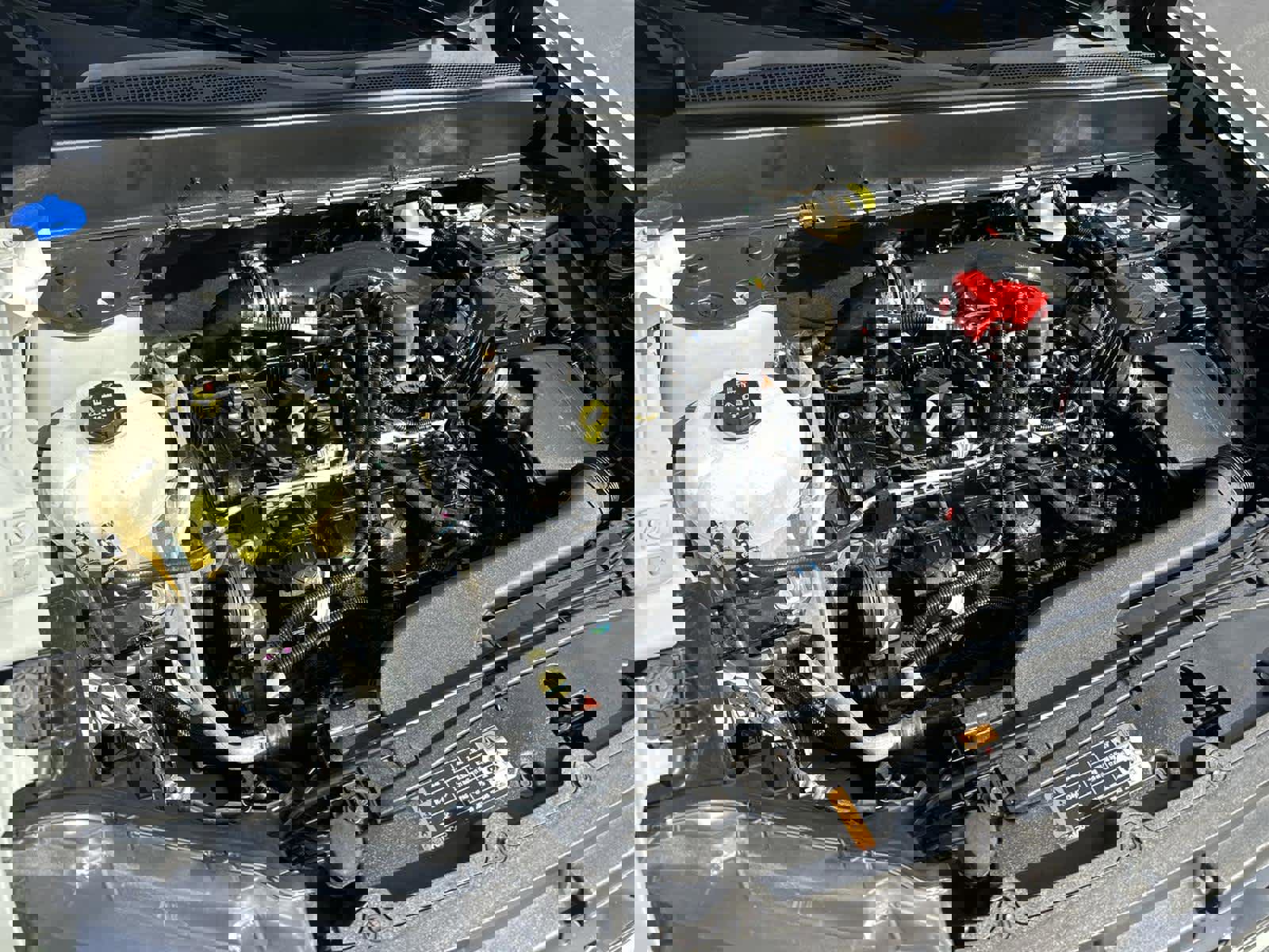 Used 2024 Ford Maverick Lariat w/ Black Appearance Package image 9