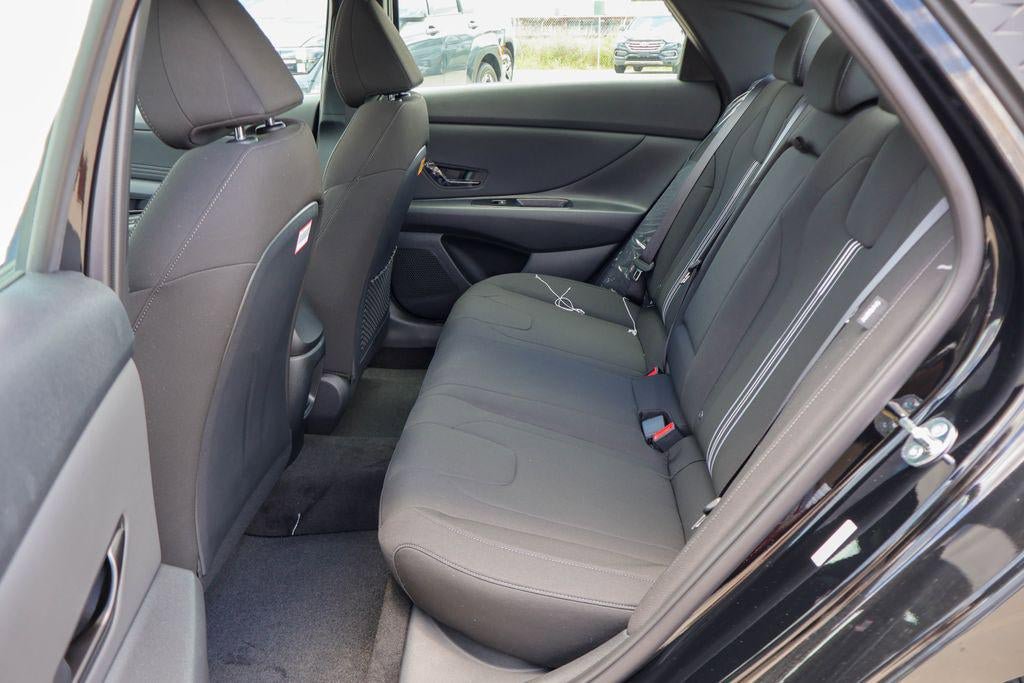 New 2026 Hyundai Elantra SEL Sport FWD image 9