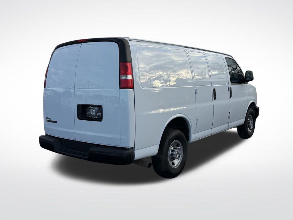 Used 2024 Chevrolet Express 2500 w/ Driver Convenience Package image 7