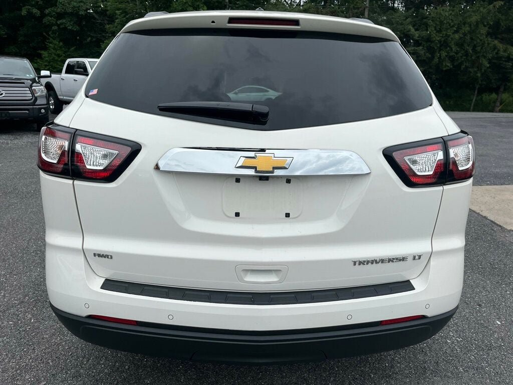 Used 2013 Chevrolet Traverse LT AWD/4WD image 4