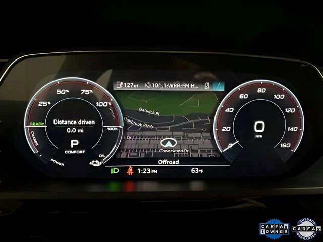 Used 2022 Audi e-tron Premium Plus w/ Premium Plus Package AWD/4WD image 16
