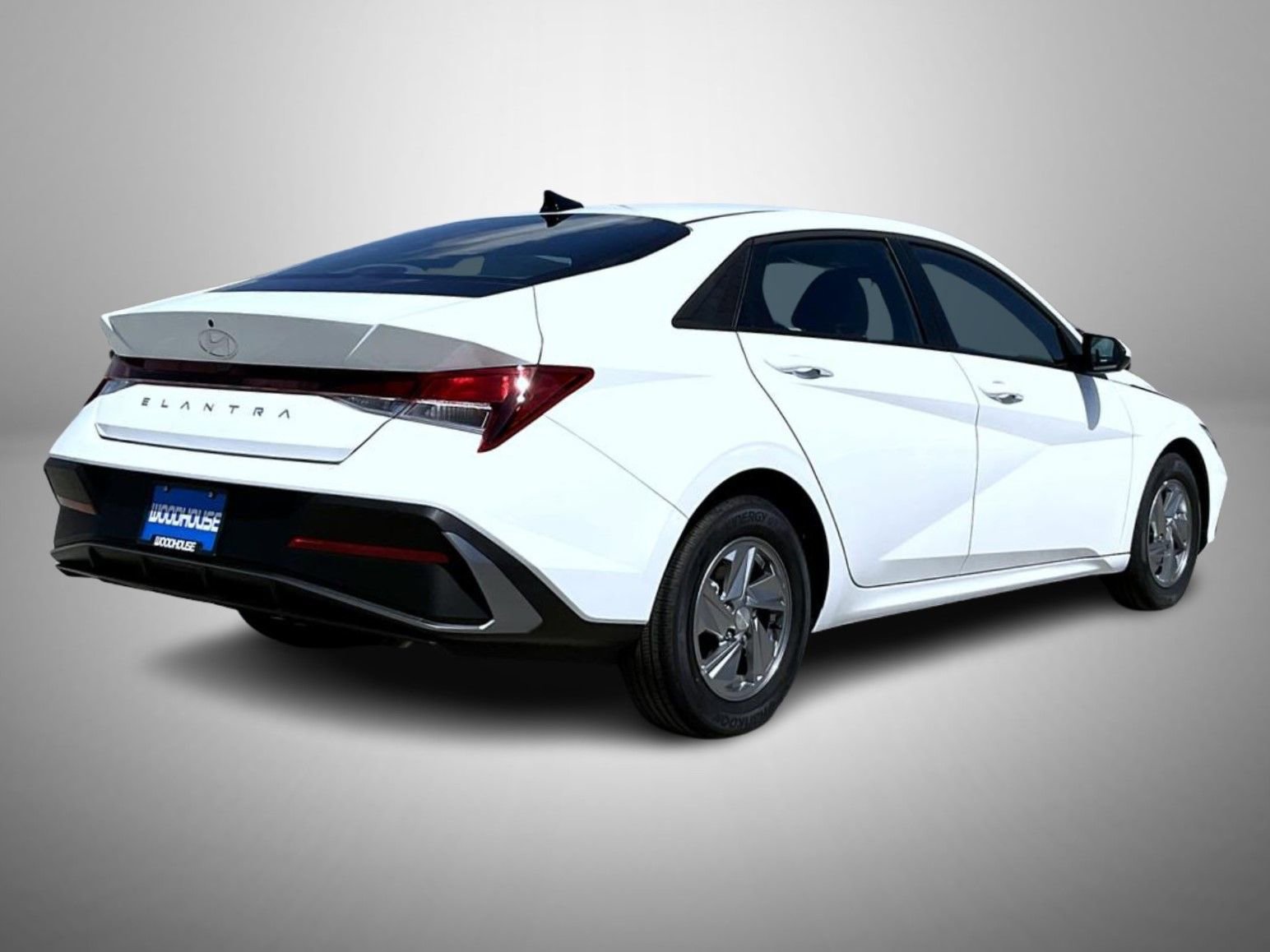New 2026 Hyundai Elantra SE FWD image 5
