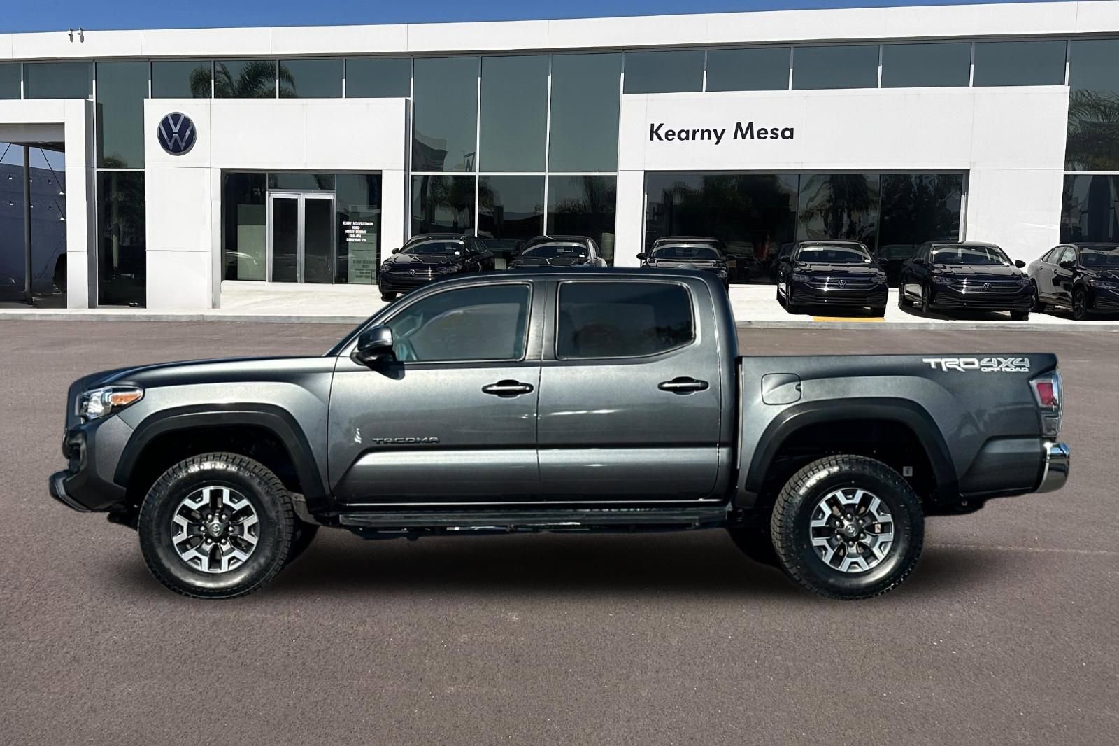 Used 2023 Toyota Tacoma TRD Off-Road AWD/4WD image 8
