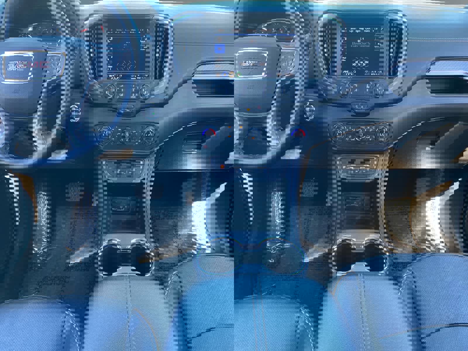 Used 2024 GMC Terrain AT4 image 11