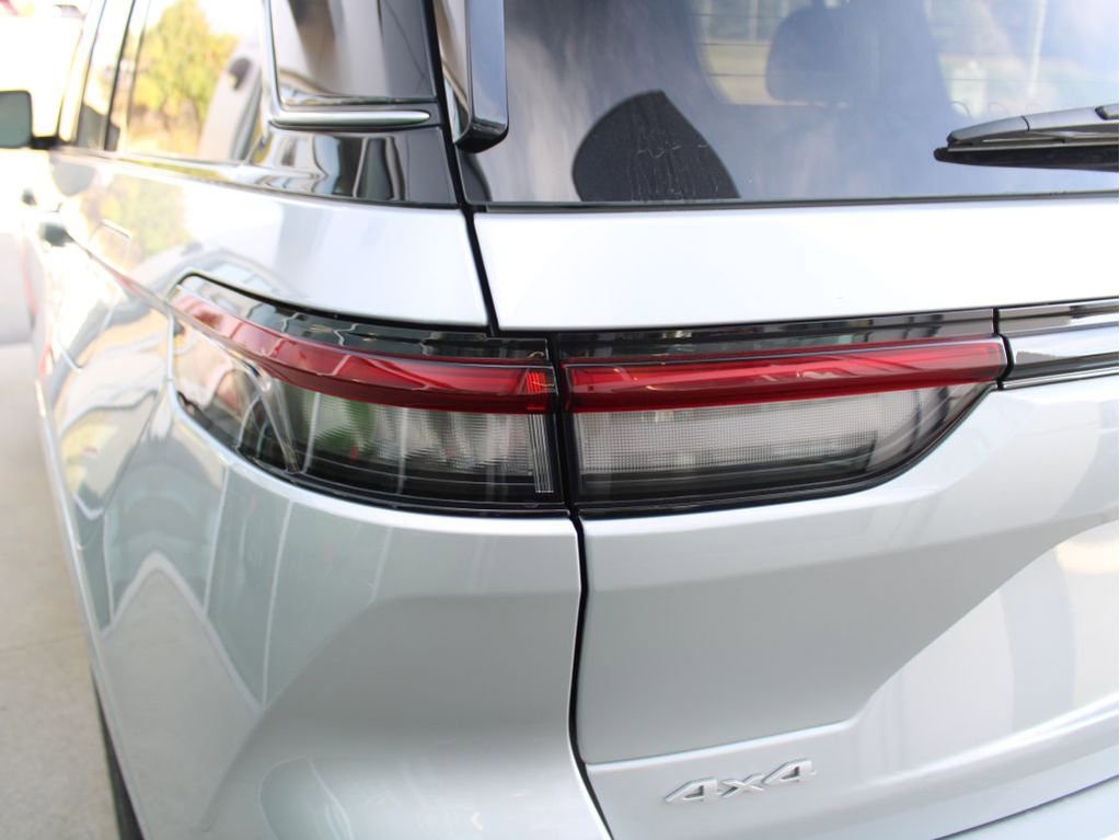 New 2025 Jeep Grand Cherokee Summit image 40