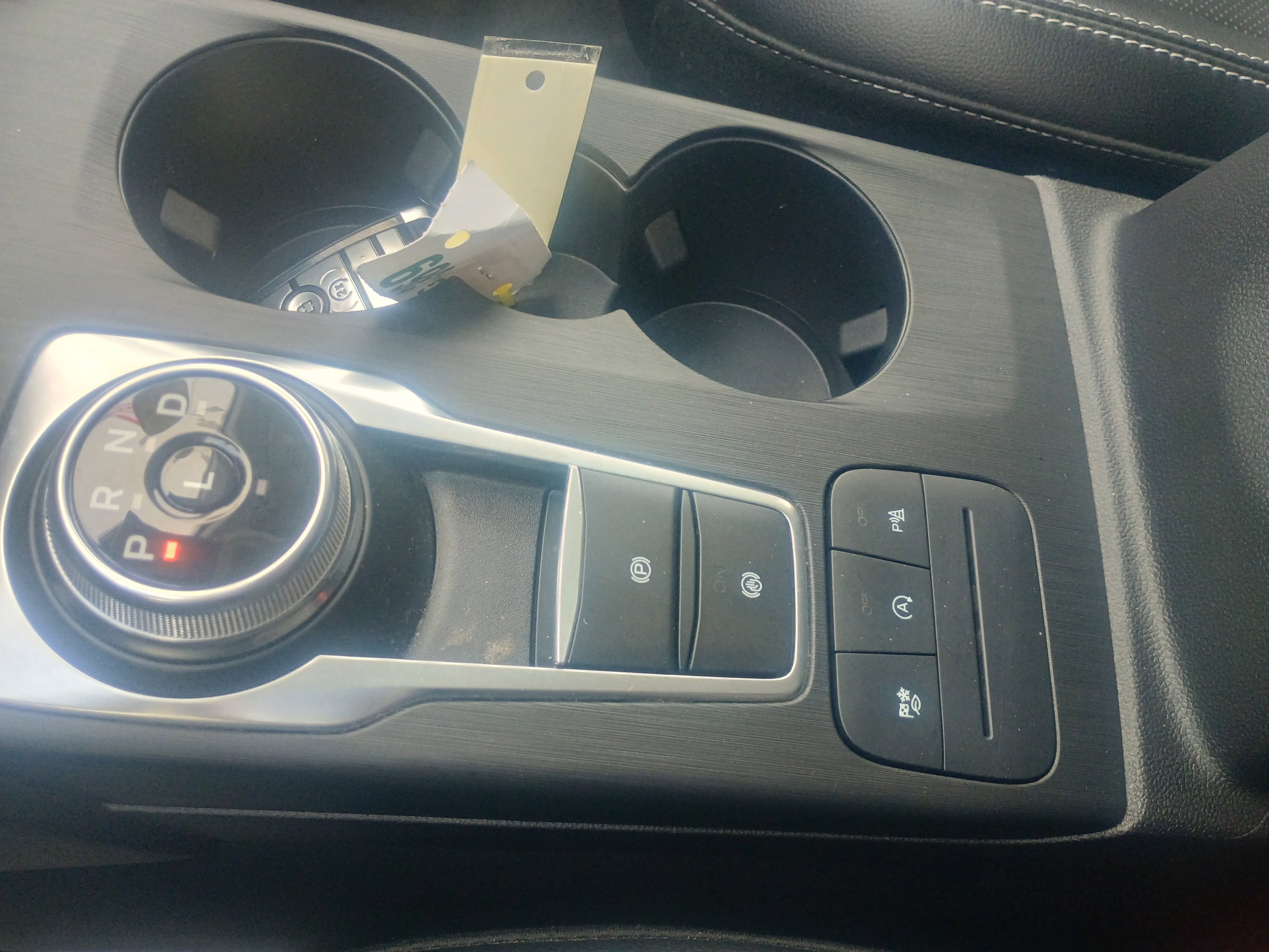 Certified 2022 Ford Escape Titanium w/ Class II Trailer Tow Package image 28