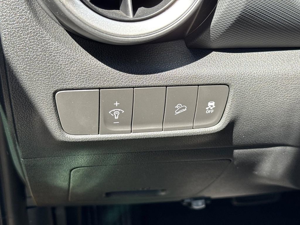 Used 2022 Hyundai Kona SEL FWD image 20