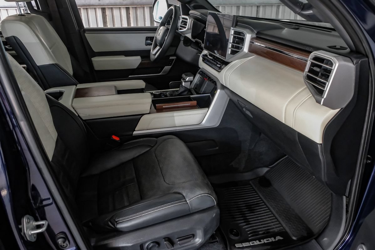 Used 2023 Toyota Sequoia Capstone AWD/4WD image 12