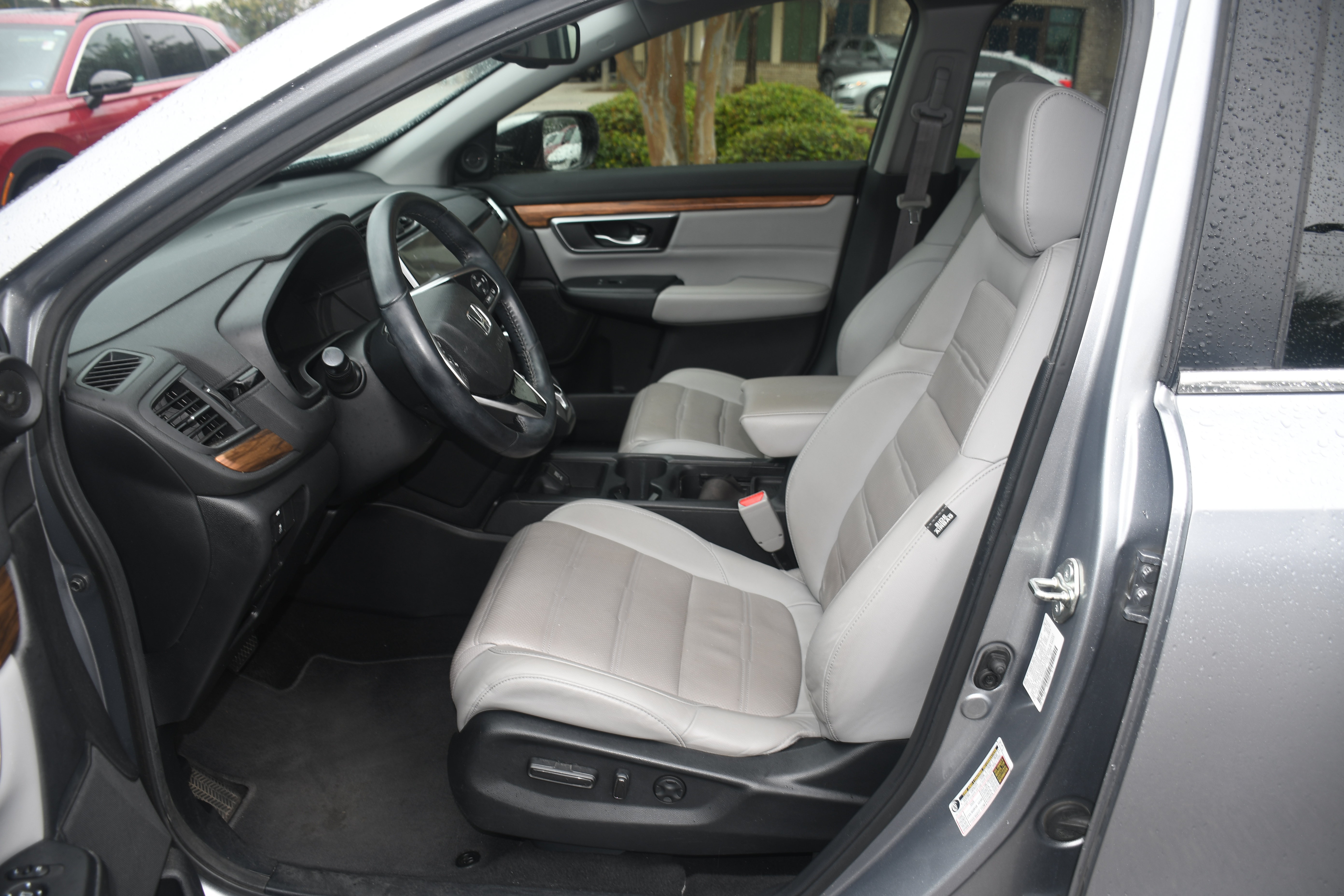 Used 2017 Honda CR-V Touring image 8