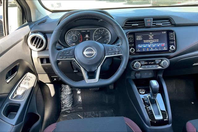 New 2025 Nissan Versa SR w/ Trunk Package image 17