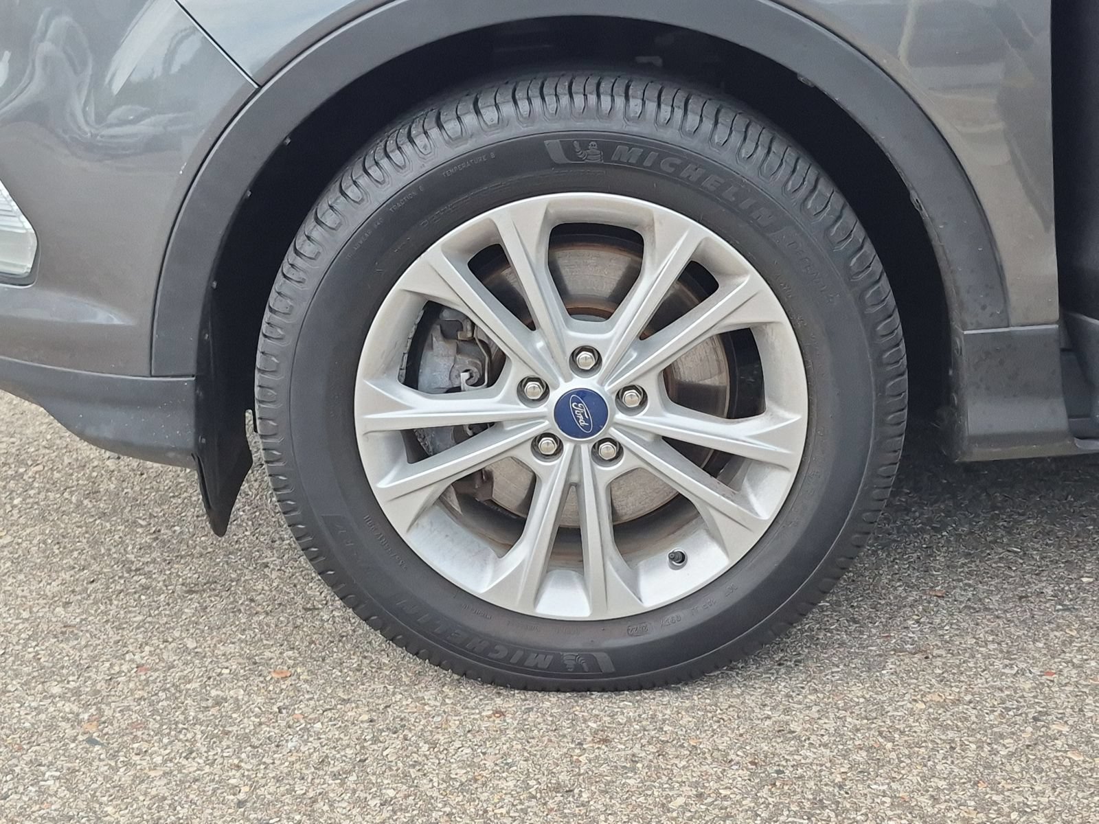 Used 2019 Ford Escape SEL AWD/4WD image 15