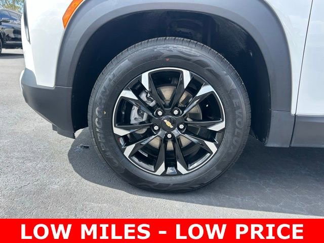 Used 2022 Chevrolet TrailBlazer LT w/ Convenience Package image 9