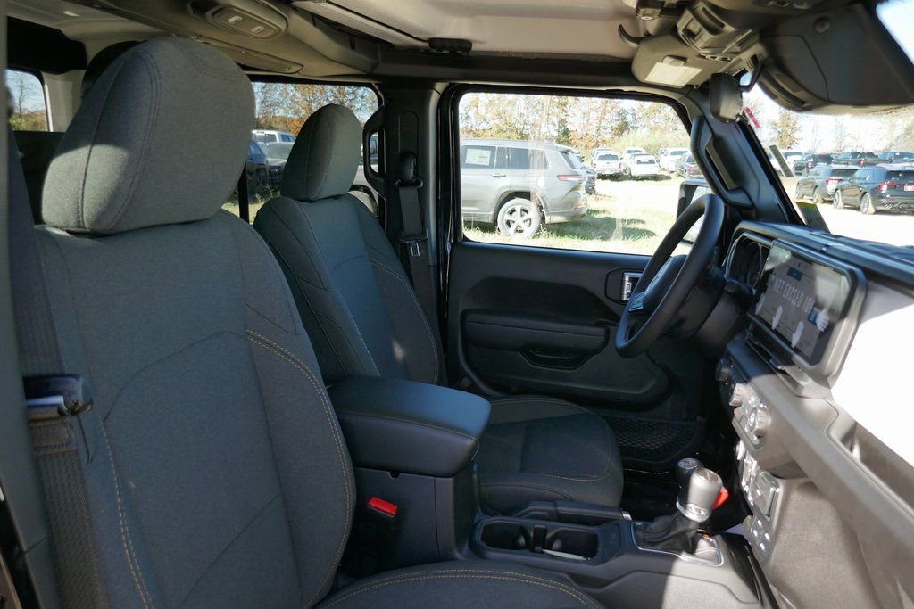 New 2026 Jeep Gladiator Sport image 9