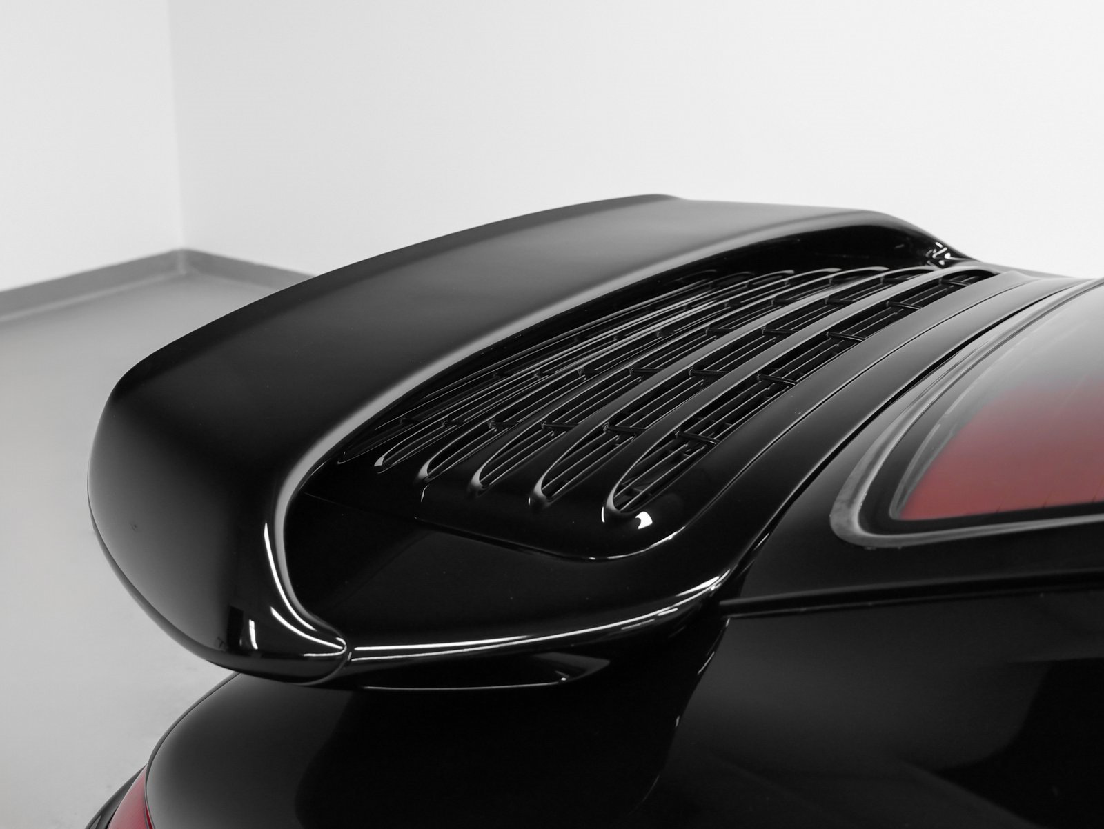 Used 1998 Porsche 911 Carrera S image 17