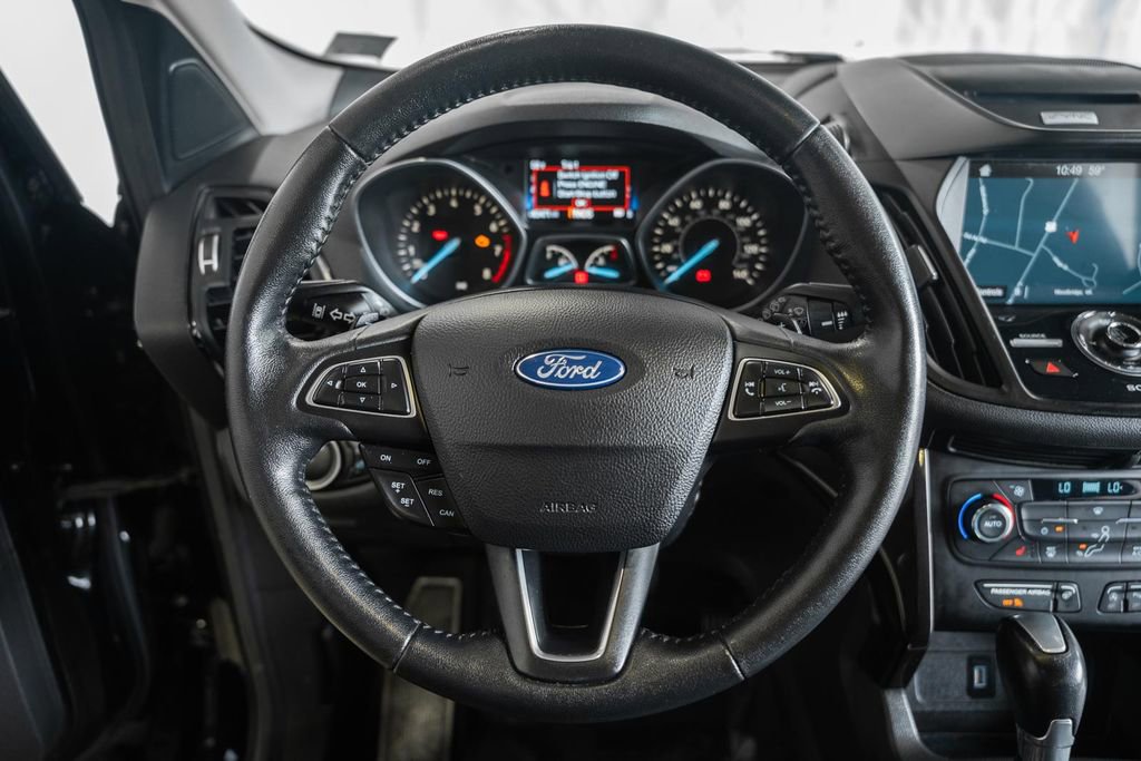 Used 2017 Ford Escape Titanium w/ Equipment Group 301A AWD/4WD image 27
