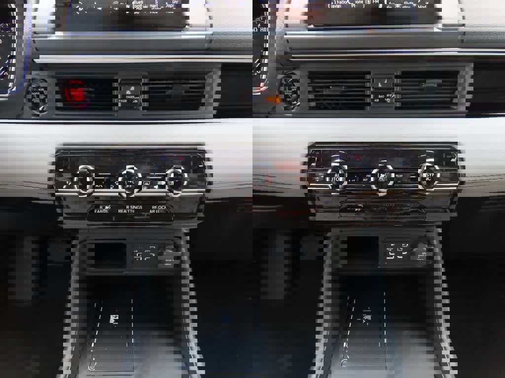 New 2025 Honda Pilot Touring image 22