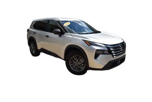 Used 2024 Nissan Rogue S FWD image 2