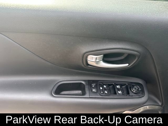 Used 2021 Jeep Renegade Limited w/ Sun & Sound Group AWD/4WD image 19
