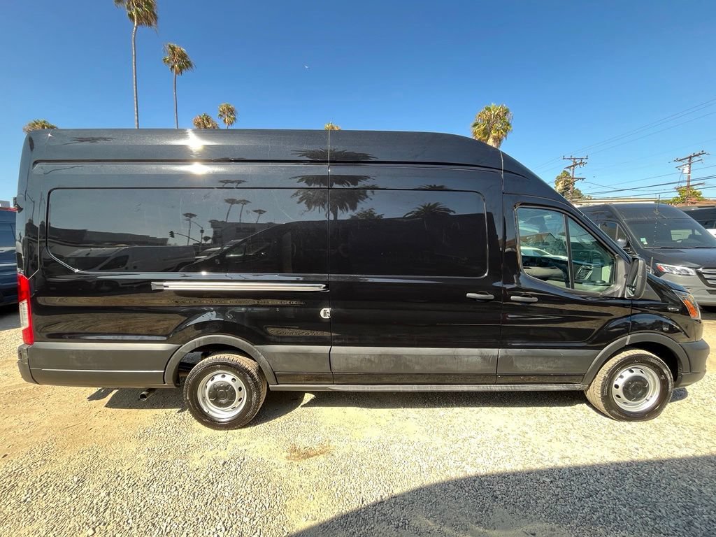 Used 2023 Ford Transit 250 148 High Roof Extended w/ Load Area Protection Package RWD image 4