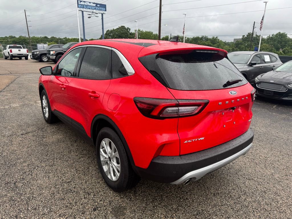 Used 2024 Ford Escape Active w/ Tech Pack #2 AWD/4WD image 5