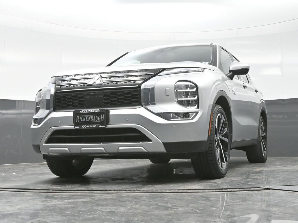 Used 2024 Mitsubishi Outlander SE image 31