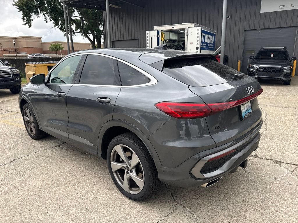 Used 2025 Audi Q5 Premium Plus w/ Premium Plus AWD/4WD image 6