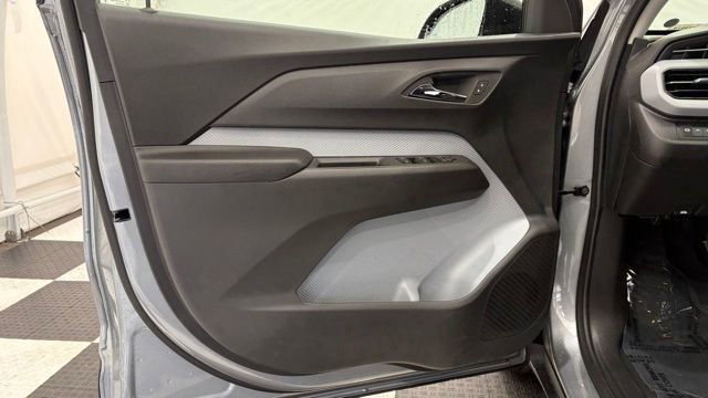 New 2027 Chevrolet Bolt LT w/ Comfort Package FWD image 13