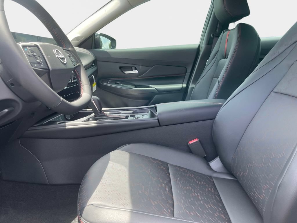 New 2026 Nissan Sentra SR w/ SR Premium Package FWD image 14