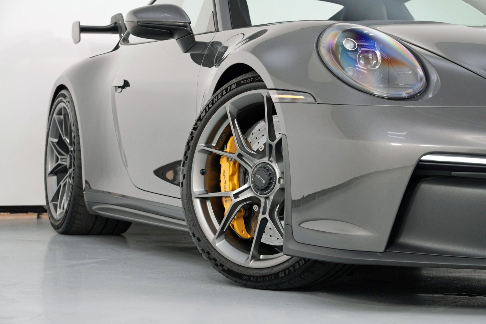 Used 2023 Porsche 911 GT3 RWD image 95
