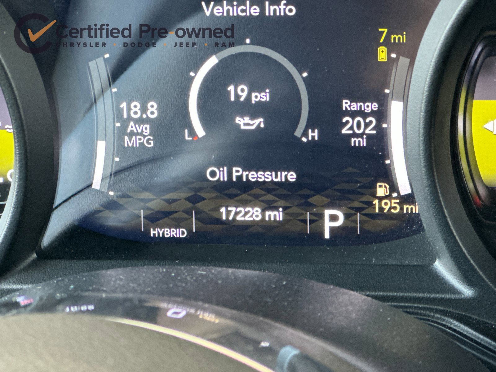Used 2025 Jeep Wrangler Unlimited Sahara AWD/4WD image 28